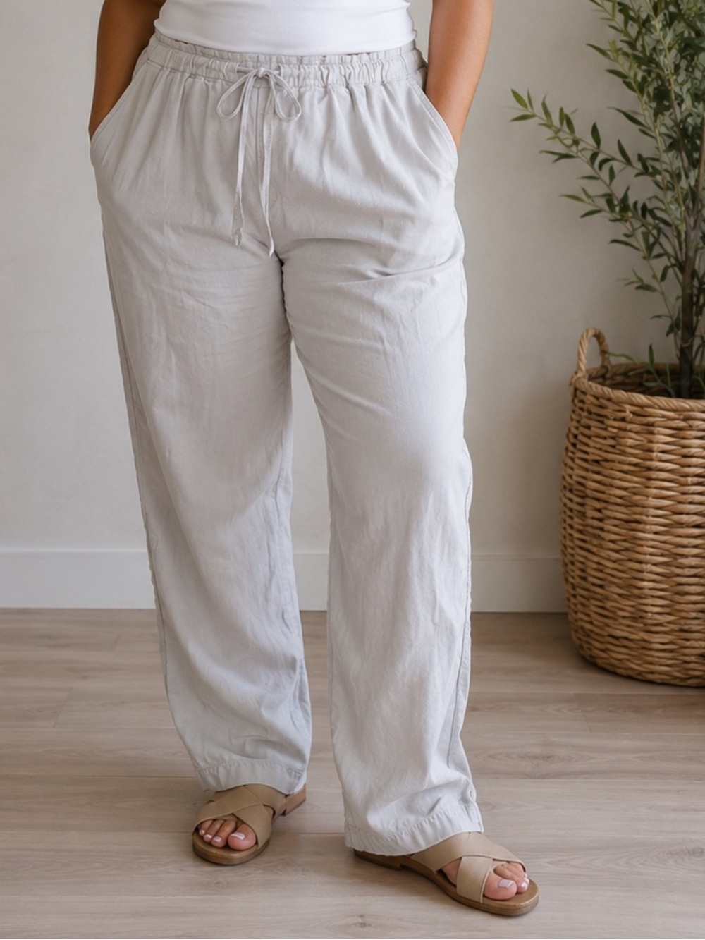 Old Navy Light Gray Drawstring Jogger Pants